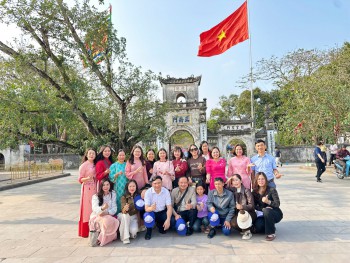 Du xuân đầu năm tại Đền Trần – chùa Hương. Một hành trình ý nghĩa, gắn kết tập thể và cầu chúc năm mới bình an, may mắn, thành công cho nhà trường.